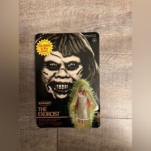 Super 7 The Exorcist Regan Macneil Glow in the Dark Figure
